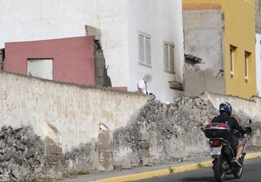 La chica quemada por la agresión machista en La Isleta era una menor española tutelada por el Gobierno canario