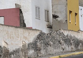 Prende fuego a una menor de edad en La Isleta