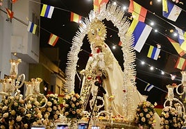 La Virgen del Carmen por las calles de La Isleta .