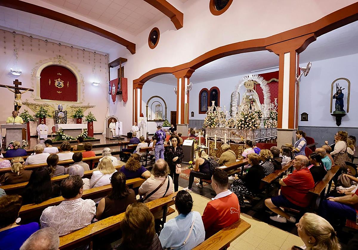 La Isleta se rinde con fervor y devoción a su Virgen del Carmen