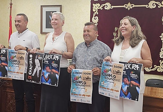 El alcalde Matías Peña y la consejera insular de Turismo, Marlene Figueroa, entre otros, en la pesentación de la Beach Party de El Castillo, que es la actual Caleta Sound Fest.