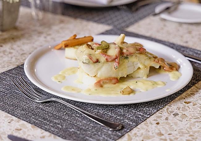 Lomo de bacalao al estilo Juantxu (pil-pil con pimientos asados en 'casa¡)