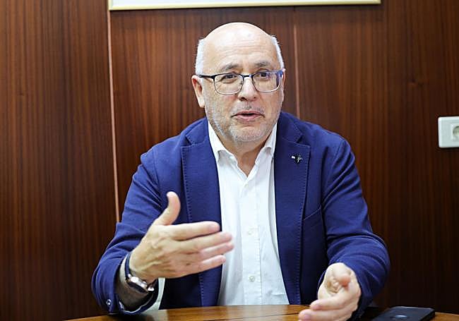 Antonio Morales, durante el reportaje conmemorativo.