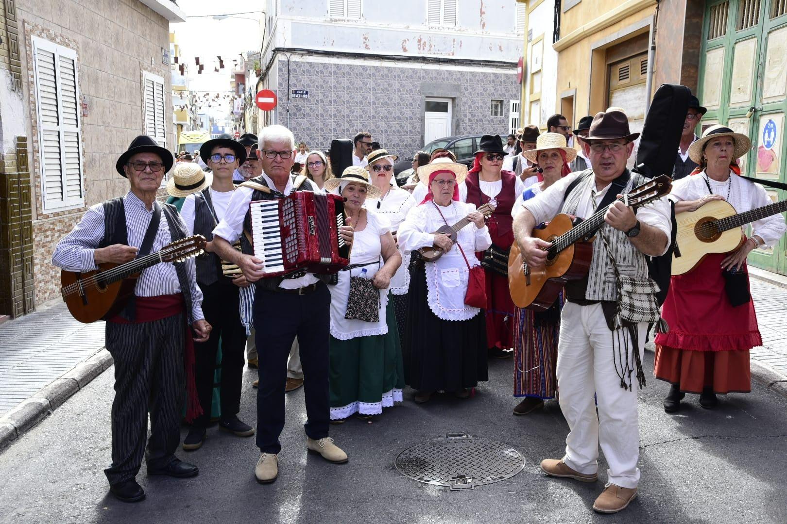 La romería de la Virgen del Carmen en La Isleta, en imágenes