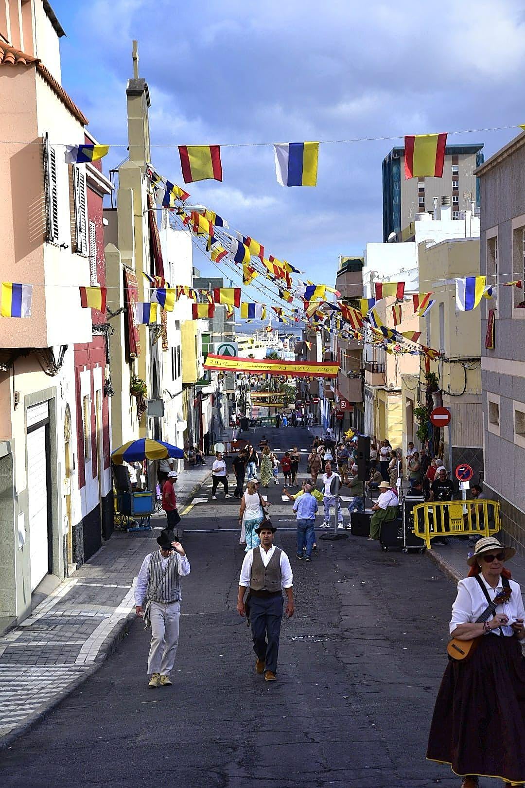 La romería de la Virgen del Carmen en La Isleta, en imágenes