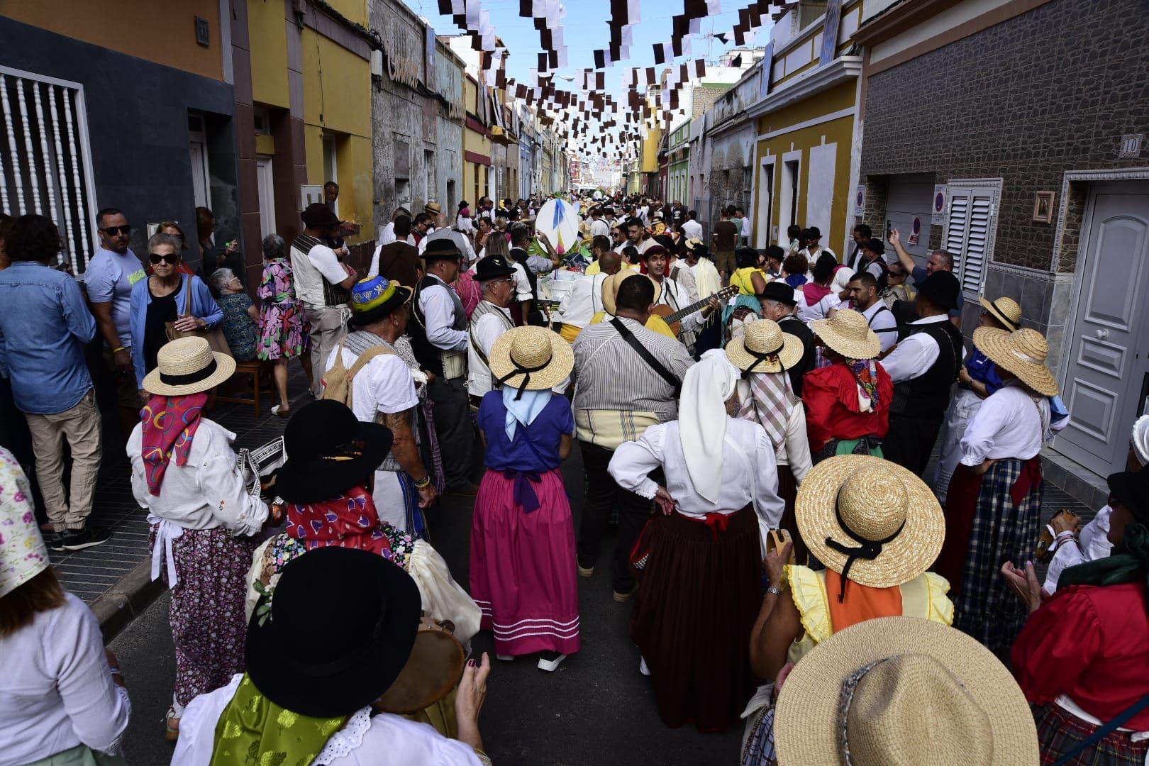 La romería de la Virgen del Carmen en La Isleta, en imágenes