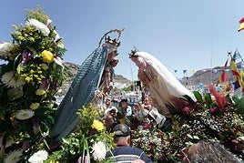 Encuentro de las dos Carmen