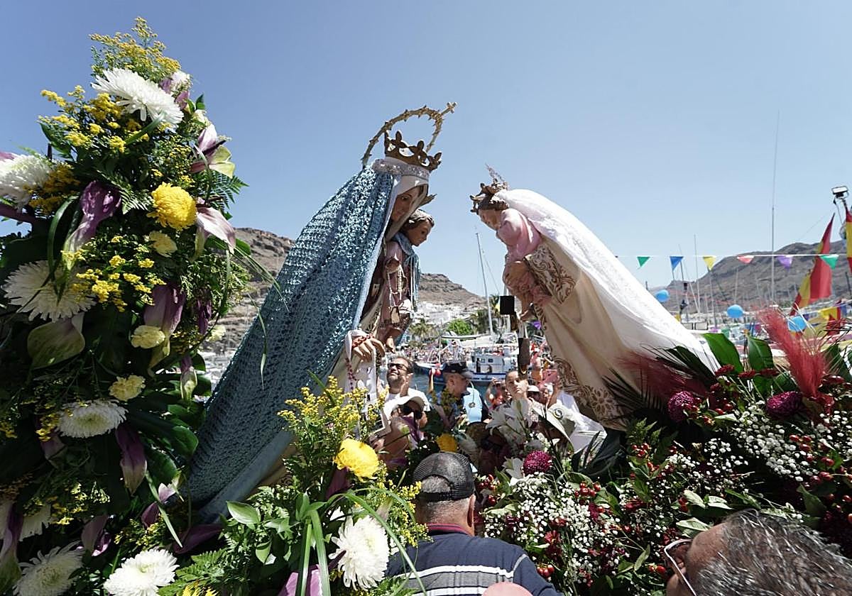 Encuentro de las dos Carmen