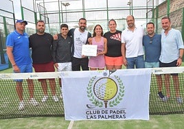 Foto de las parejas ganadoras con las autoridades.