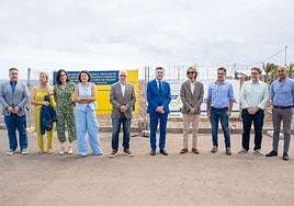 Distintas autoridades acudieron a la presentación de la nueva 'Nave Taller E-circular'.