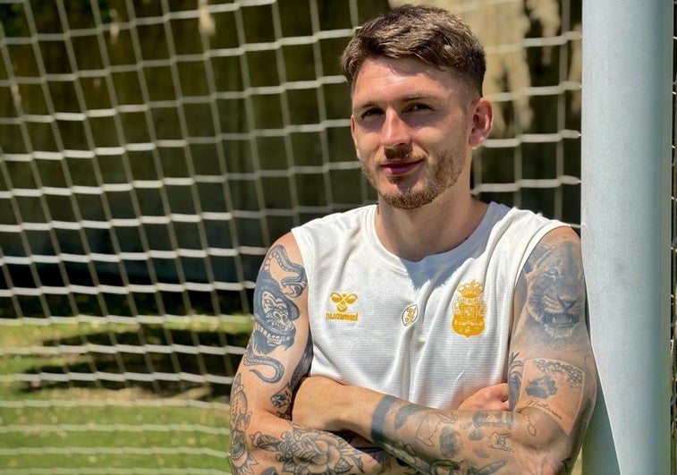 Viti posa en Marbella tras la entrevista concedida a CANARIAS7.