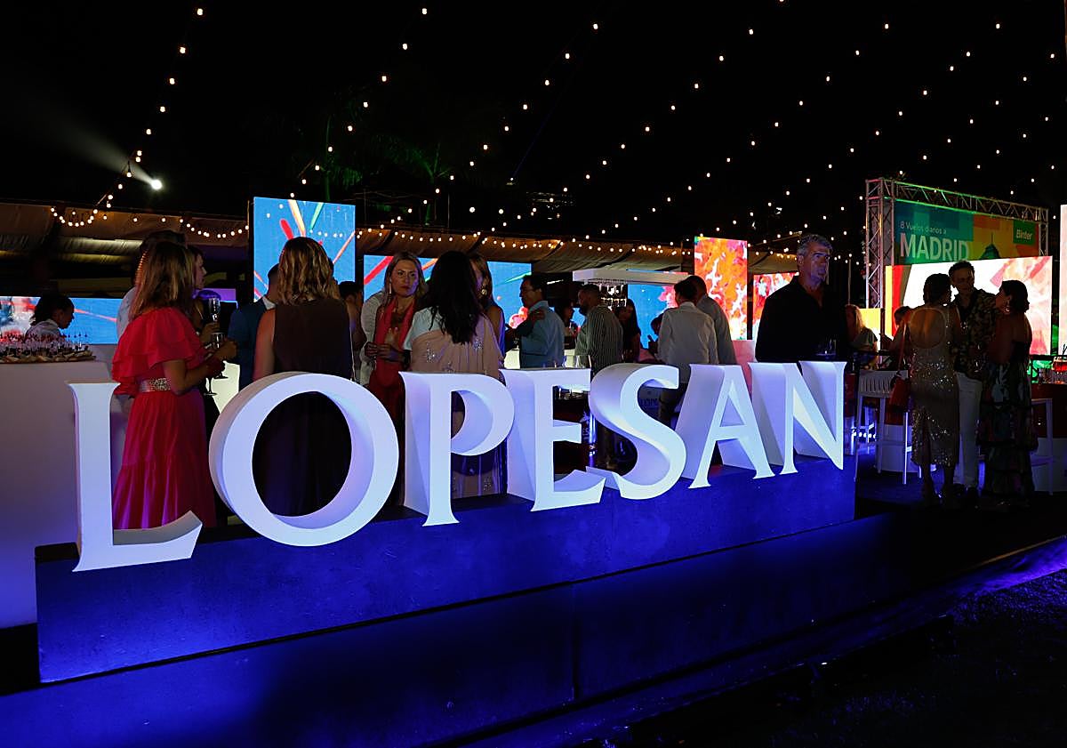 Imagen principal - El arte conquista Maspalomas Golf en una nueva edición de Audi Golf Night by Mahou &amp; Lopesan