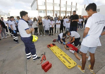 Auxiliar de Enfermería arrasa entre los ciclos de FP más demandados en Canarias