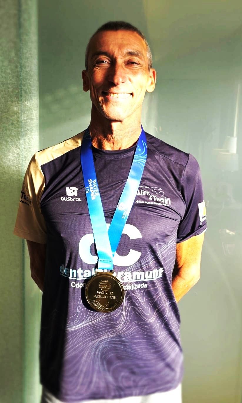 Mata, con su medalla de oro.