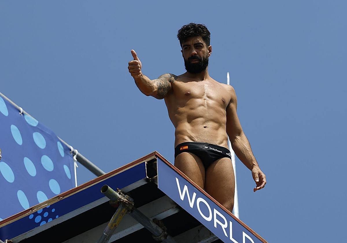 Imagen principal - Gimeno, el niño «de talento innato en el aire» que se forjó en el Metropole