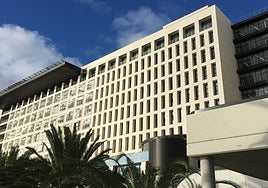 Fachada Hospital Universitario Insular de Gran Canaria.