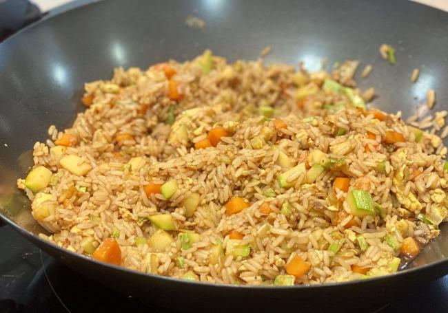 Arroz salteado con verduras