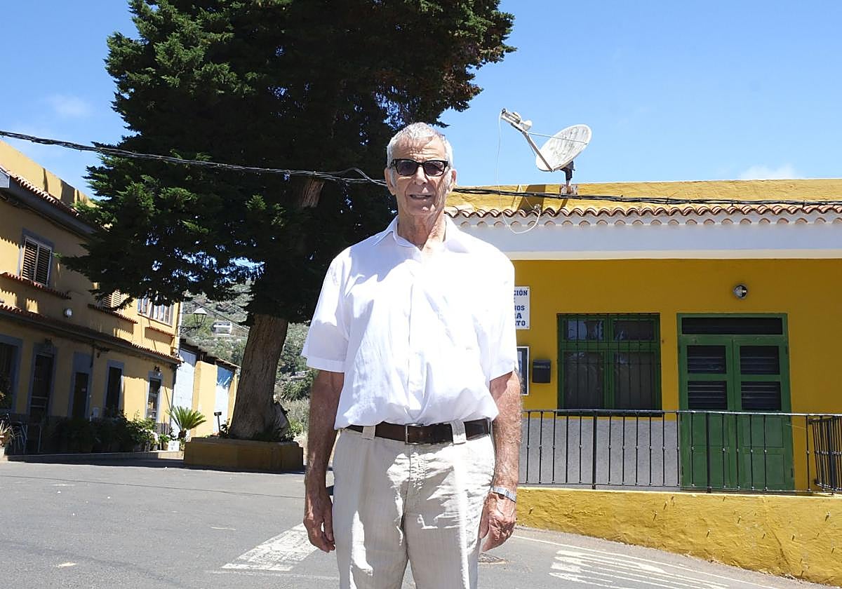 Antonio González, memoria viva del barrio.