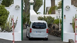 Sánchez llega a La Mareta: el presidente se aísla aún más en su castillo conejero