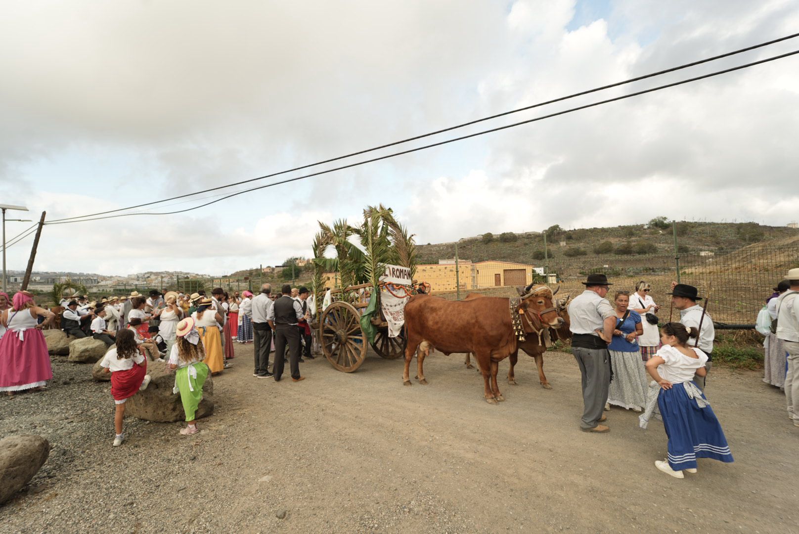 Carretes y romeros por el Camino Viejo de San Lorenzo