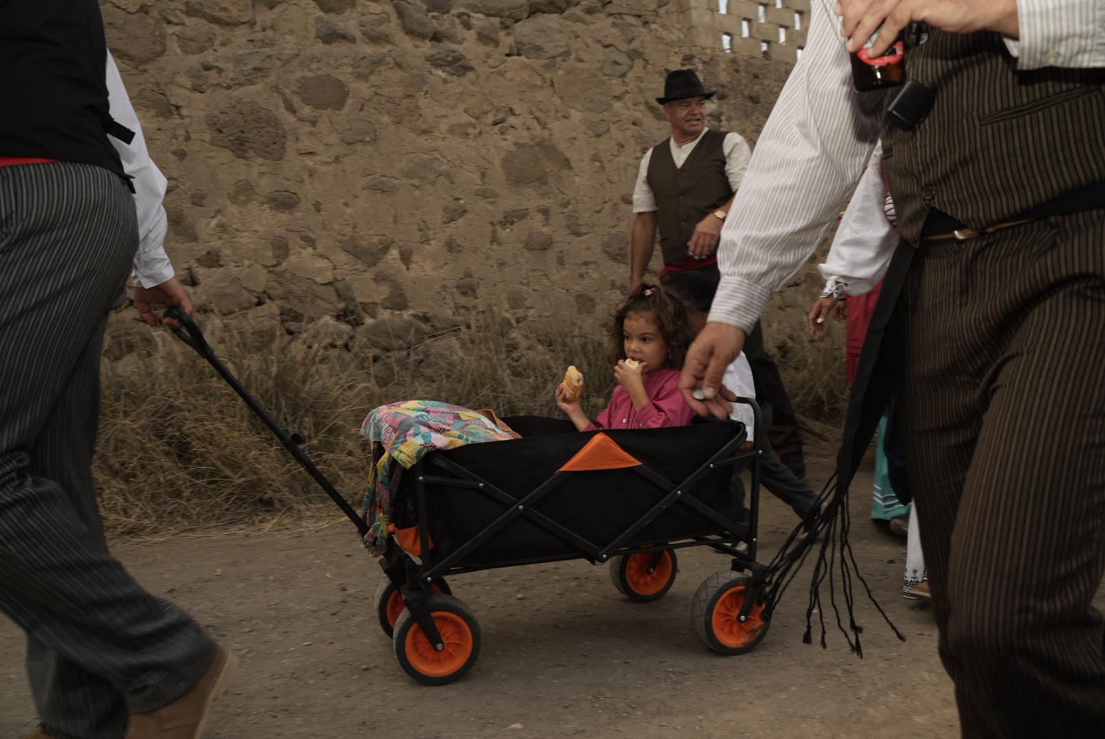 Carretes y romeros por el Camino Viejo de San Lorenzo