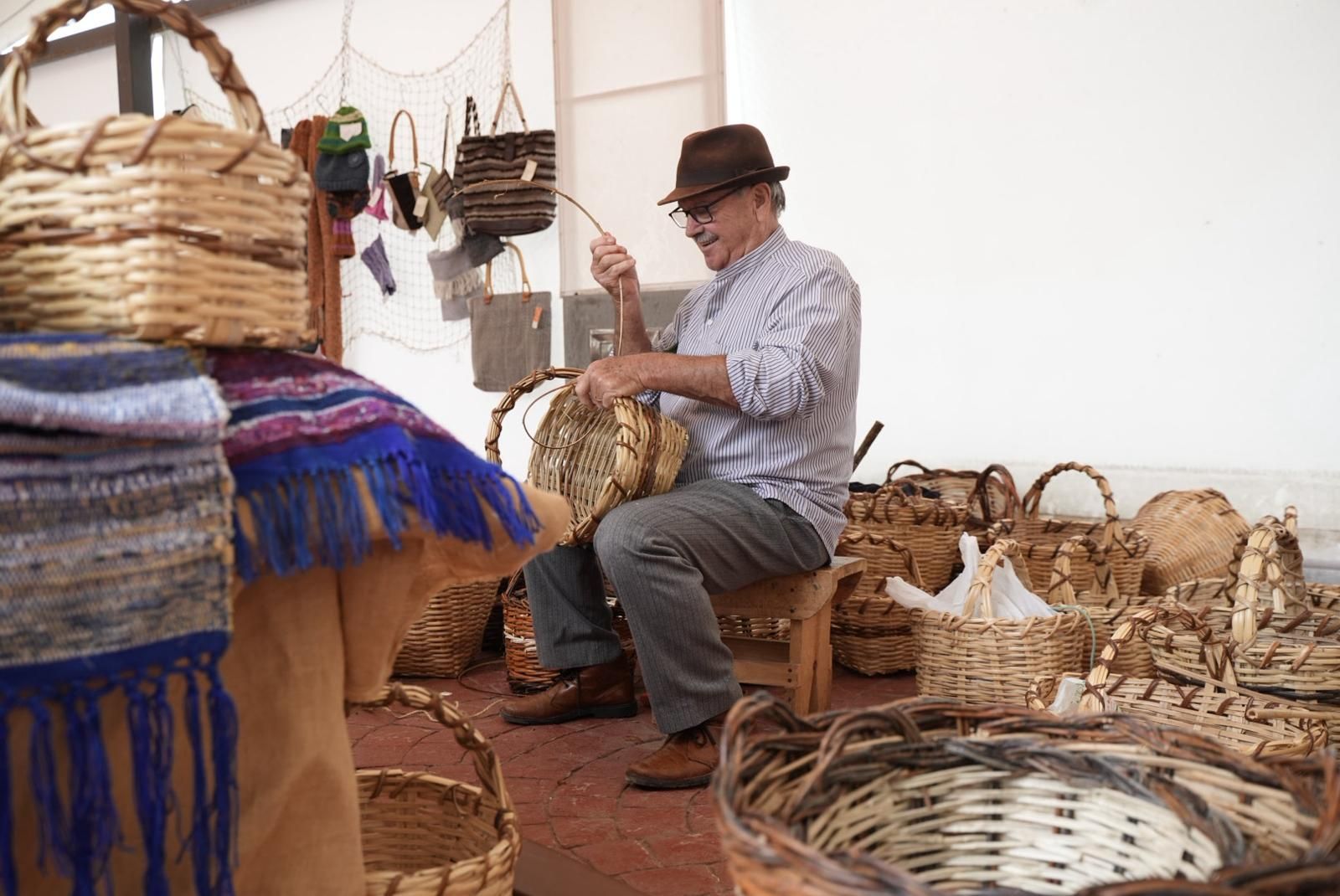 Mercado agrícola y muestra de artesanía Tasate con motivo de las fiestas de San Lorenzo