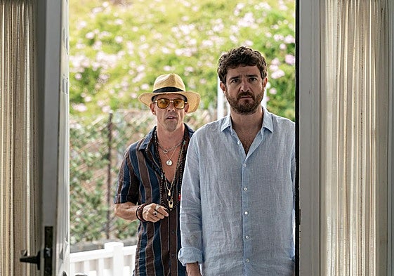 Los actores Adrián Lastra (izquierda) y Gorka Otxoa (derecha) durante el rodaje de la película 'Ni contigo ni sin mí', rodada íntegramente en Tenerife.