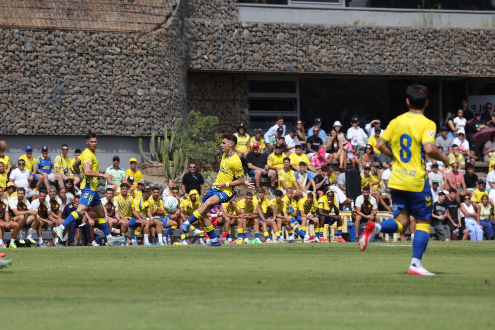 Pasión y rivalidad en el derbi canario: UD Las Palmas - CD Tenerife