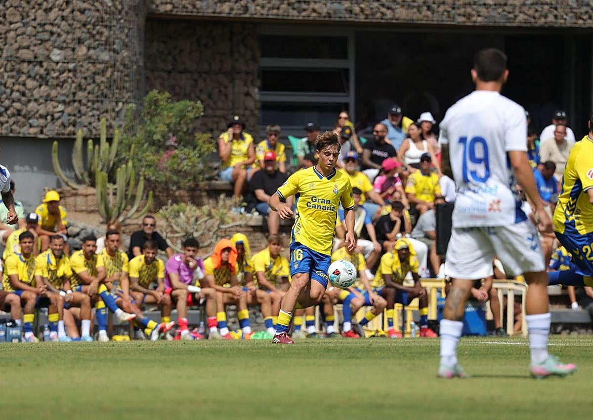 Imagen secundaria 1 - La UD gana, golea y avanza
