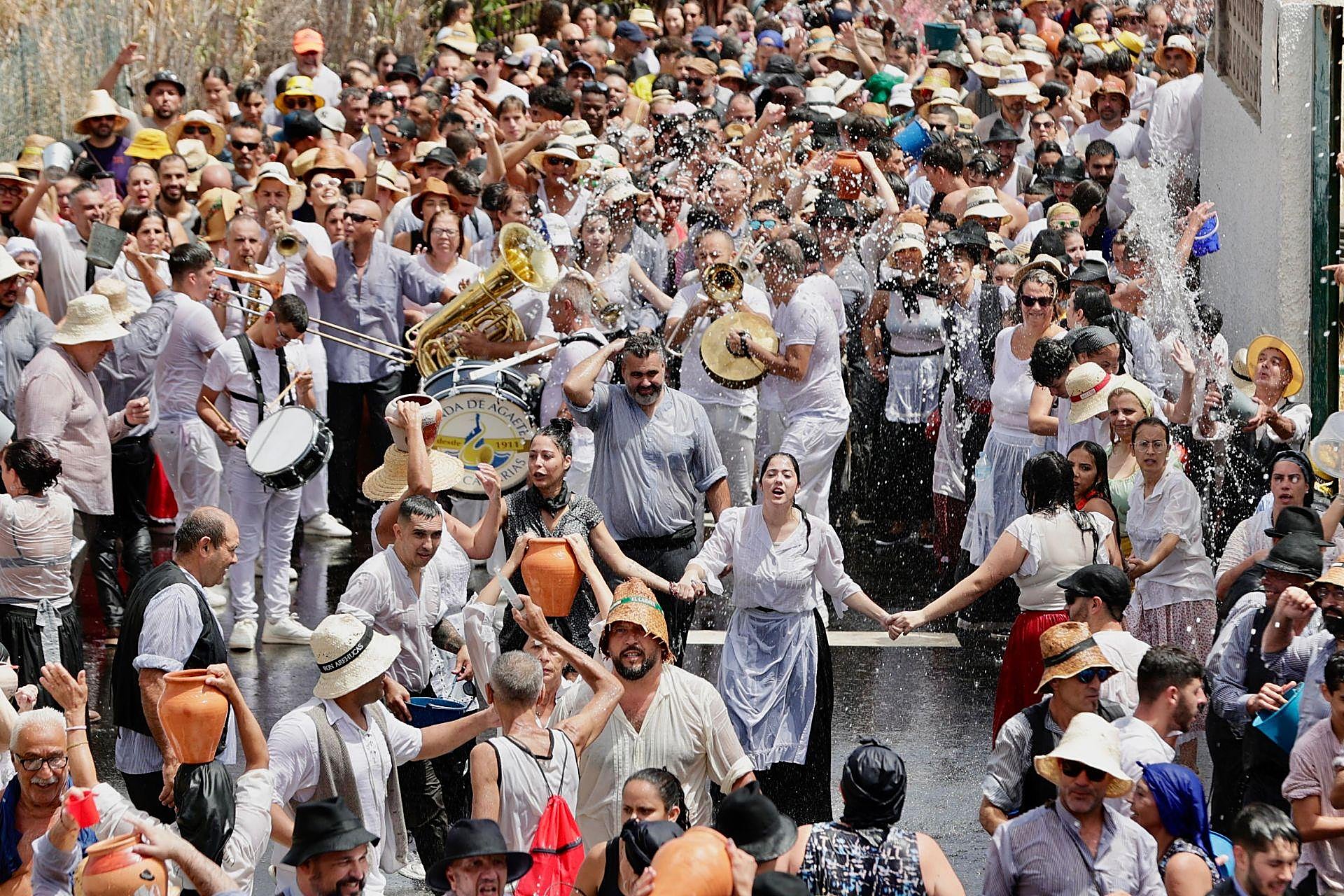 La Traída del Agua refresca Lomo Magullo