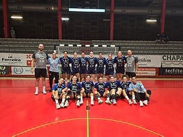 Plantilla y cuerpo técnico del Rocasa.