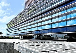 Fachada principal de la Ciudad de la Justicia.