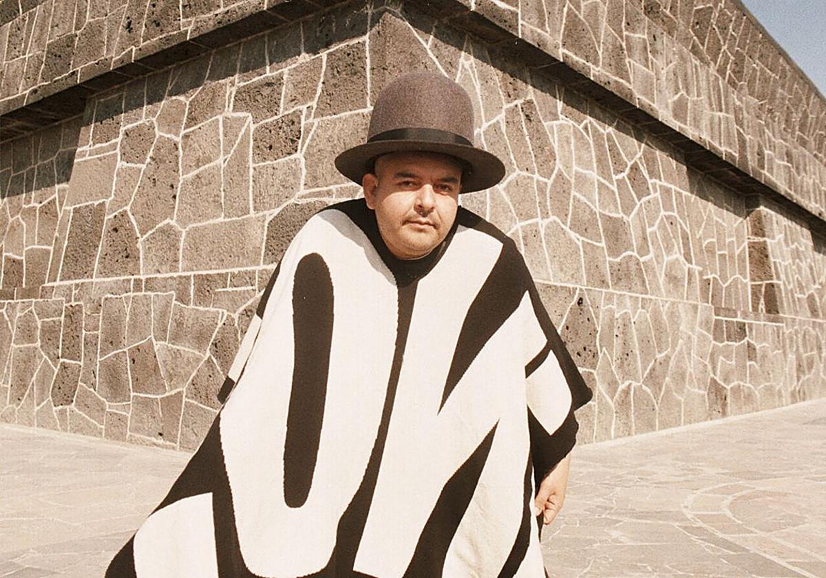 Imagen principal - Imágenes promocionales del Instituto Mexicano del Sonido, Dengue Dengue Dengue y Natalia Doco, que forman parte del cartel del Mojo.