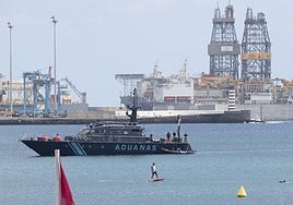 Imagen de archivo de un barco de Aduanas.