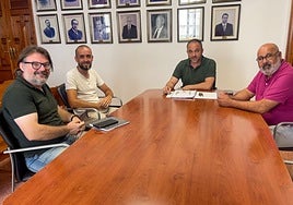 Imagen de la reunión donde se ha activado un proyecto piloto de activación patrimonial para La Montañeta.