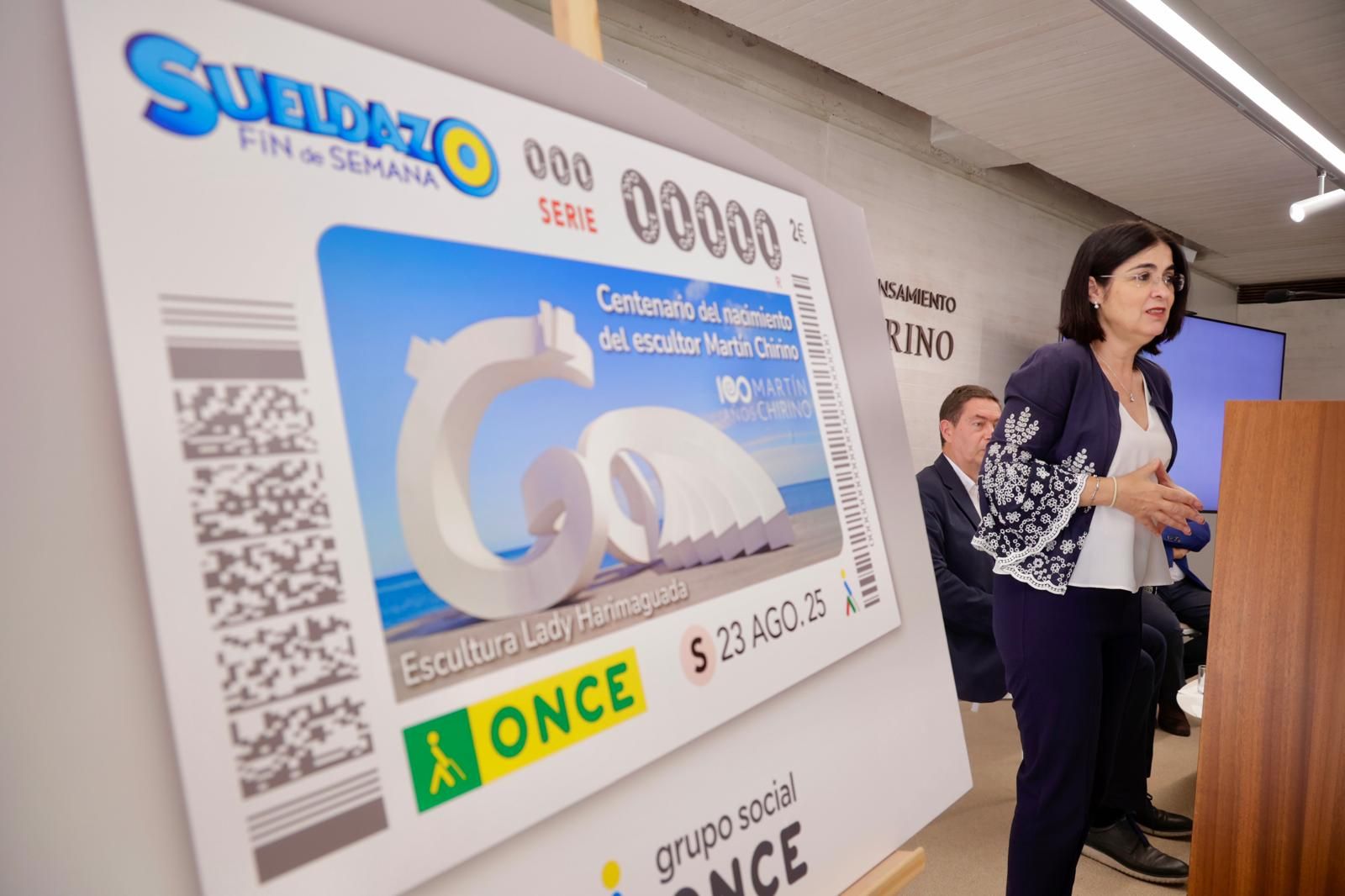 Imagen secundaria 2 - Distintos momentos de la presentación.