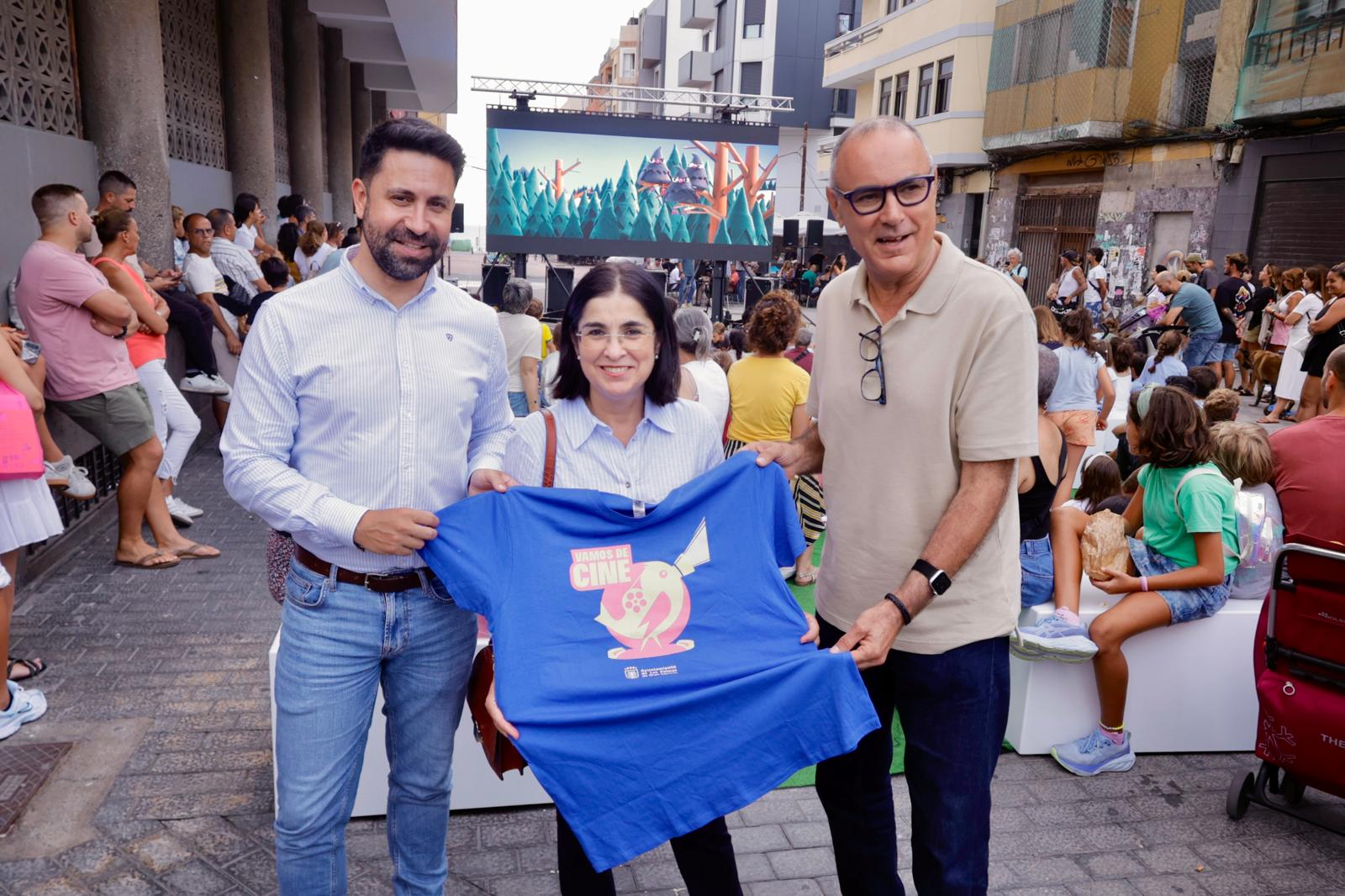 El &#039;Cine de Verano&#039; llena la Plaza del Pilar en Guanarteme