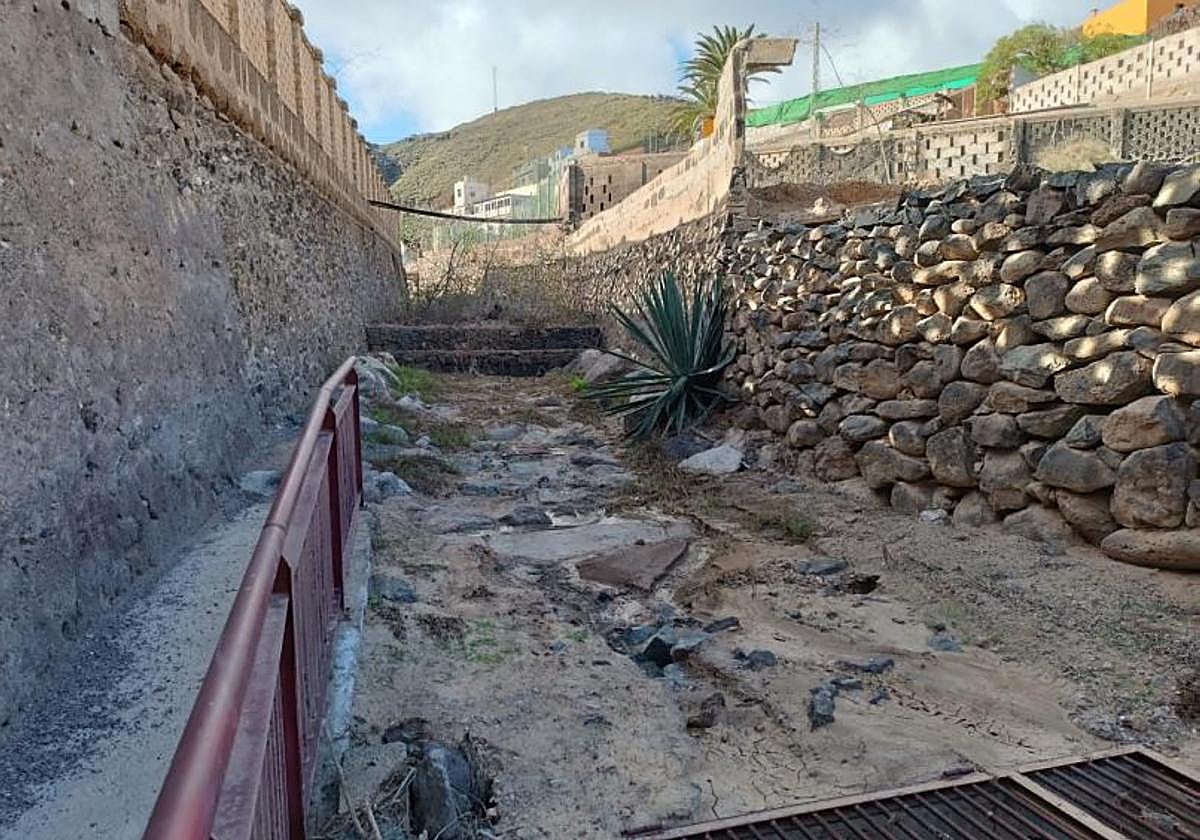 Imagen de la bajada del barranco.