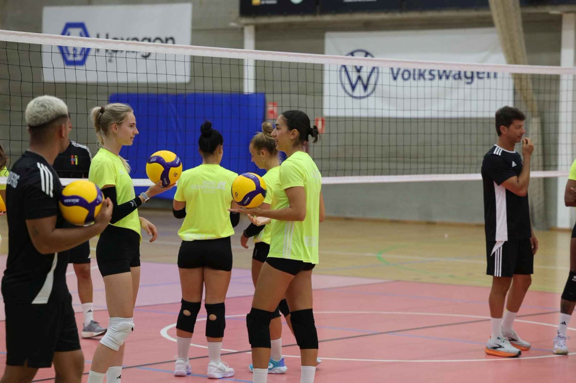 El primer entreno Heidelberg Voleibol, en imágenes