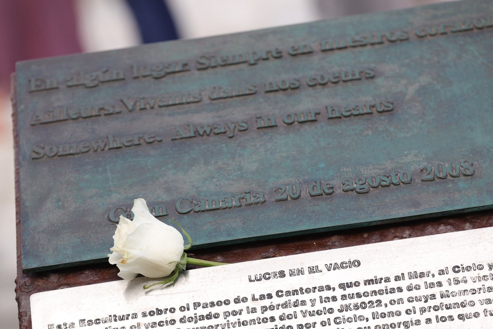 17 años de lágrimas por las víctimas del JK5022