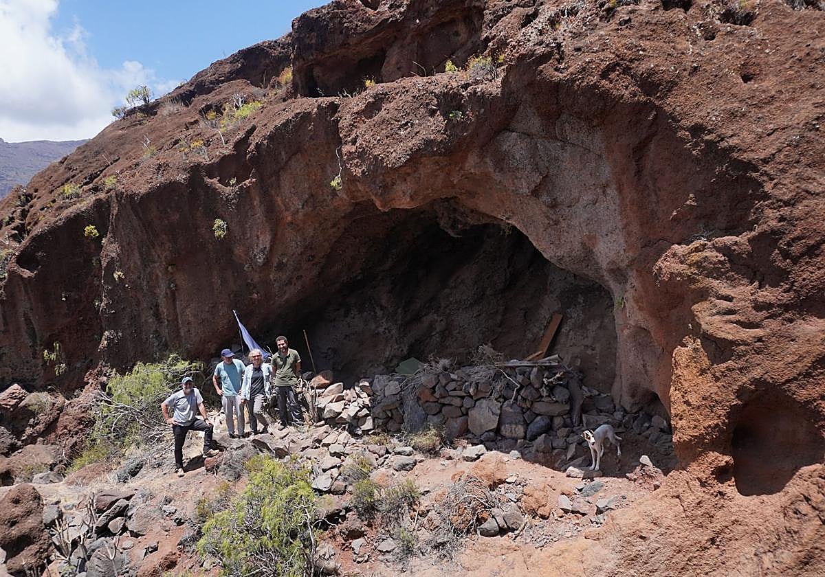 Imagen de la excavación arqueológica en Lomito del Medio, en La Gomera.