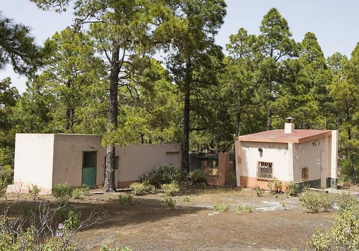 Vista parcial de las instalaciones del albergue del pinar de Tamadaba.