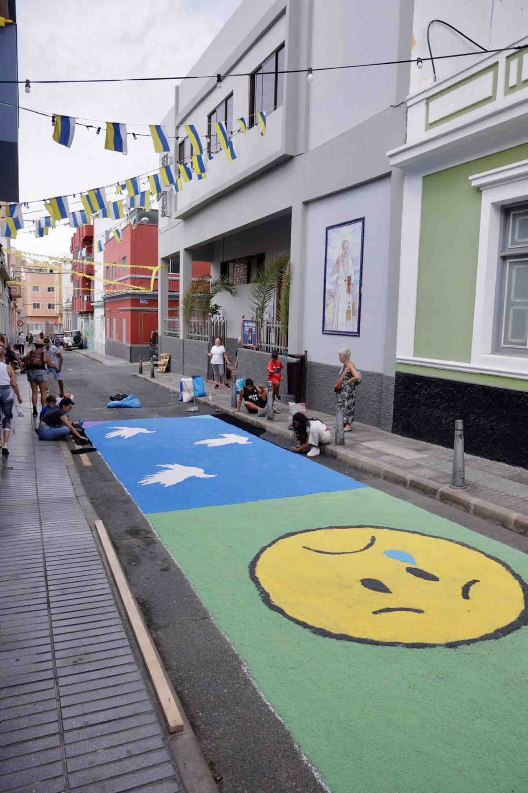 Alfombras para celebrar las fiestas de San Pío X en La Isleta