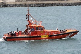 Imagen de archivo de la Salvamar Al Nair en el rescate de 38 personas migrantes en las costas de Lanzarote.