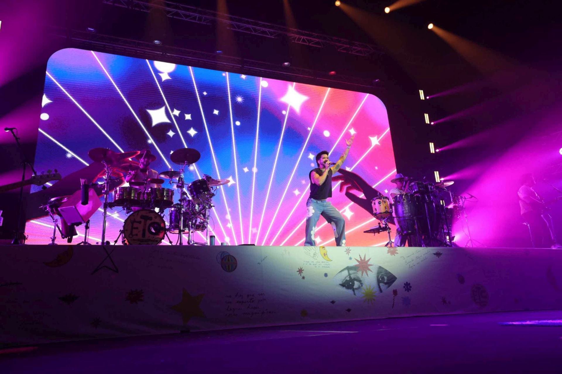 Camilo conquista a &#039;La Tribu&#039; en el Gran Canaria Arena