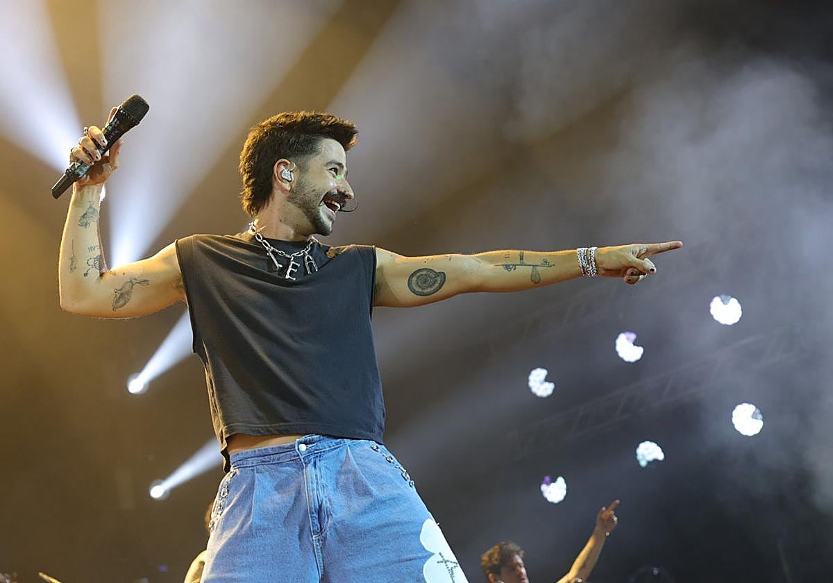 Camilo sonriente en su concierto en el Gran Canaria Arena.