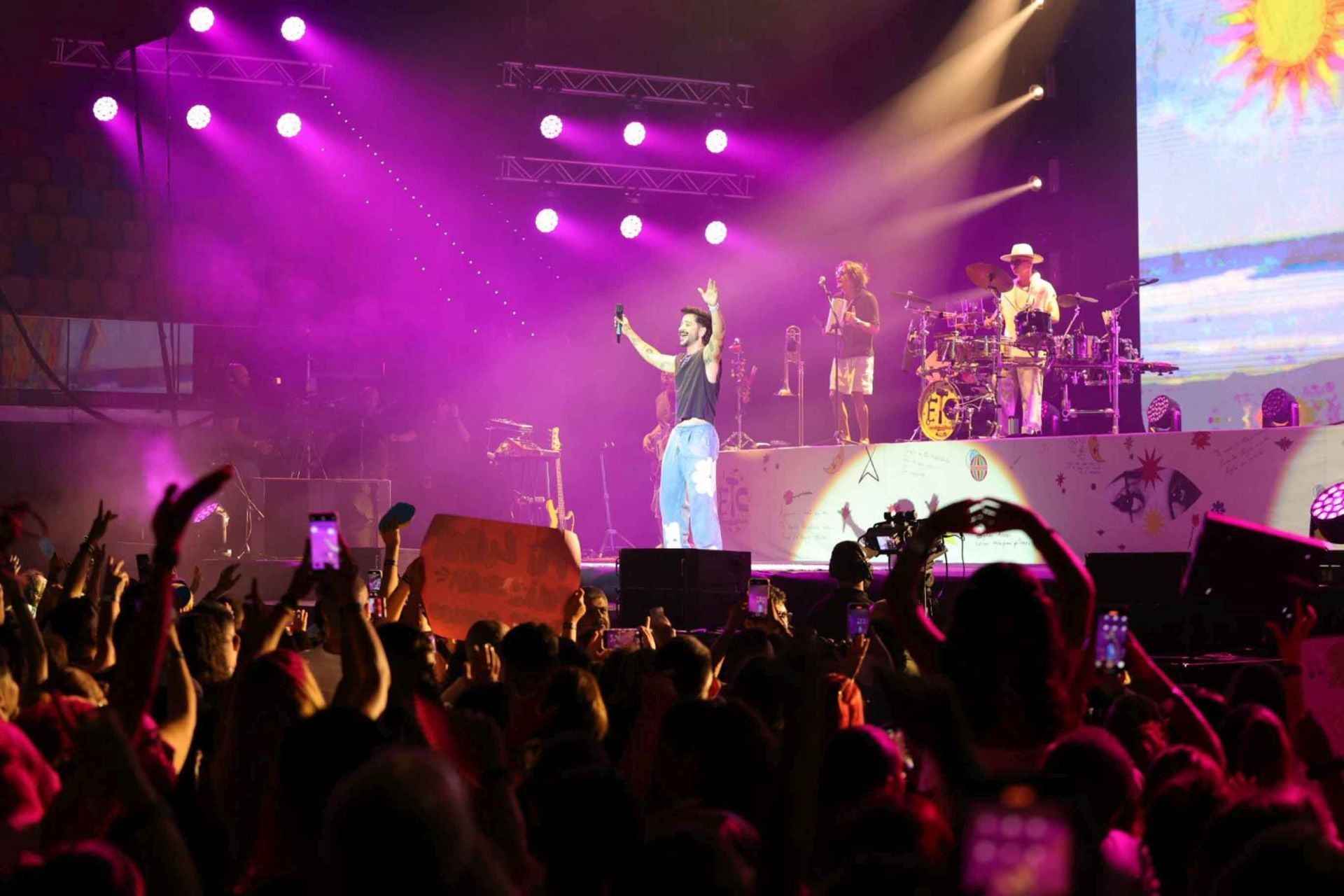 Camilo conquista a &#039;La Tribu&#039; en el Gran Canaria Arena