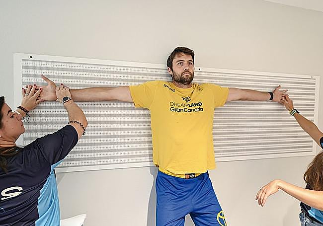 Reconocimiento médico Michael Tobey.