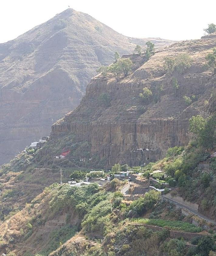 Imagen secundaria 2 - El Hornillo: el recóndito lugar que siempre mira al horizonte