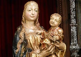 La Virgen del Pino luce sin su manto.